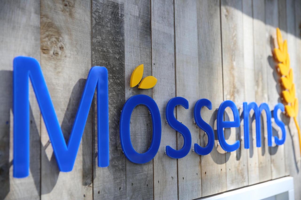 Moessems Hotel เดเนกัมป์ ภายนอก รูปภาพ